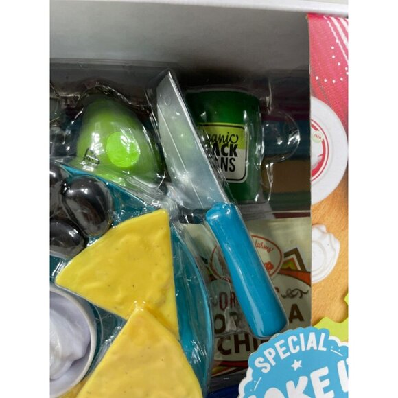 Little Tikes Creative Chefs Nacho Kit 22 Realistic Cooking Accessories 2024 - Picture 6 of 14